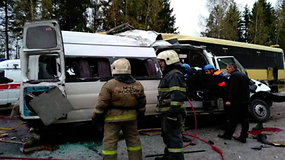 Nelaimė Rusijoje: susidūrus autobusui ir maršrutiniam mikroautobusui žuvo 13 žmonių