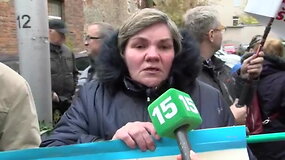 Kauniečių &scaron;eimos tragedijai neabejingi žmonės reikalavo grąžinti paimtus vaikus