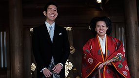 Dėl meilės atsisakė titulo: Japonijos princesė Ayako ištekėjo už nekilmingo mylimojo