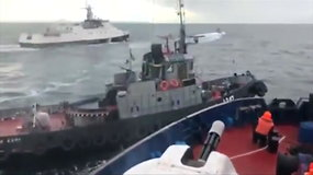 Paviešintas vaizdo įrašas, kuriame užfiksuotas Rusijos įvykdytas ukrainiečių laivų perėmimas