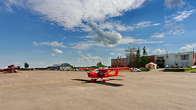 „Kylam“: Barysių aerodrome išdalinti pirmieji Lietuvos ultralengvųjų orlaivių čempionato apdovanojimai