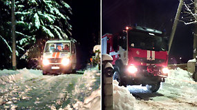 Merginą po priepuolio gelbėję medikai strigo sniege: ištraukė tik ugniagesiai