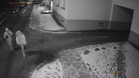 Užfiksuoti tris vagystes sostinėje galimai įvykdę vaikinai
