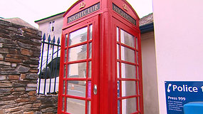 Didžiojoje Britanijoje telefono būdelė virto  mažiausiu pasaulyje naktiniu klubu