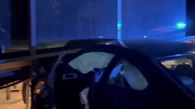 Vilniuje BMW taranavo vie&scaron;bučio kavinę
