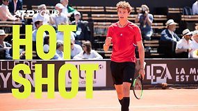 Jaunųjų ATP talentų dvikovoje U.Humbertas nuginklavo D.Shapovalovą