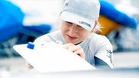 Geriausia buriuotoja V.Andrulytė – apie pirmas varžybas, treniruotes su delfinais ir pasiruošimą olimpiadai