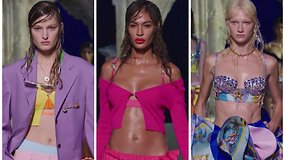 D.Versace pagerbė garsiojo brolio atminimą – pristatė povandeninio pasaulio motyvų įkvėptą kolekciją
