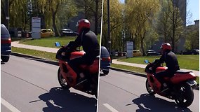 Užfiksuota, kaip motociklininkas pažeidžia KET ir rizikuoja gyvybe