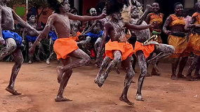 Vaizdo įrašas iš Agnės Kulitaitės kelionės į Ugandą