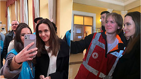 Ukrainoje pastebėta Holivudo aktorė Angelina Jolie – lankėsi Lvive