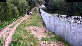 Pro sugadintą apsauginę tvorą pasienyje į Lietuvą įžengė 6 migrantai – juos nukreipė Baltarusijos pareigūnai