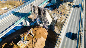 Inspekcija paskelbė išvadas dėl Kleboniškio tilto griūties: darbai buvo vykdomi netolygiai
