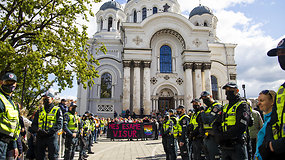 Laisvės alėjoje prasidėjusiame „Kaunas Pride“ – daugybė dalyvių ir policijos palyda