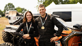 Emilija ir Arūnas Gelažninkai finišavo didžiausiame Europos ralyje