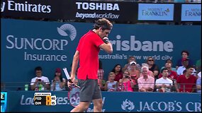 Rogeris Federeris i&scaron;kovojo 999-ąją karjeros pergalę ir pateko į finalą