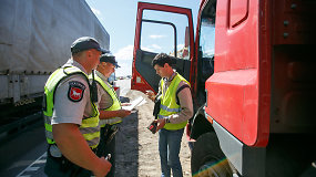 Liudininko pasakojimas: ruso sunkvežimis rėžėsi į lenko vilkiką