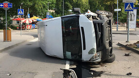 &bdquo;Ford&ldquo; ir &bdquo;Lexus&ldquo; susidūrimo Palangoje padariniai