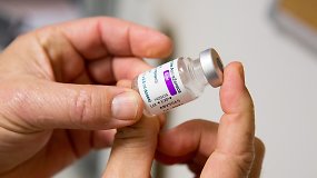 Sustabdytas skiepijamas vienos serijos „AstraZeneca“ vakcina