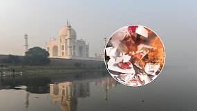 Hinduistų grupės degina atvirukus, reikalauja atšaukti Valentino dieną