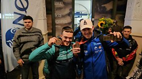 Nerimantas Jucius ir Dovydas Karka trankiai pasitikti Vilniaus oro uoste