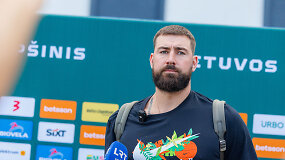 Jonas Valančiūnas laukia atsakymų dėl savo ateities