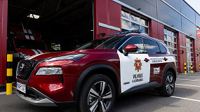 Ugniagesiai ir gelbėtojai važinės naujais hibridiniais visureigiais „Nissan X-Trail“