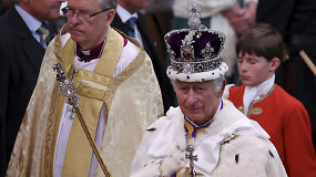„Dieve, saugok Karalių!“: istorinė akimirka – Karolis III tapo karaliumi