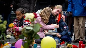 Po teroro išpuolio Briuselio gyventojai gedi, bet baimei nepasiduoda