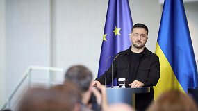 Volodymyras Zelenskis: &bdquo;Putinas blefuoja&ldquo;