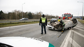 „Alfa Romeo“ ir „Opel“ avarija greitkelyje