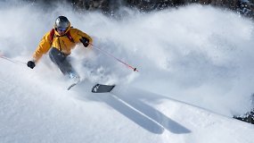 Slidininkas Ianas Mcintoshas nuriedėjo nuo 488 m aukščio kalno