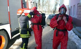 Ukmergės teisme ugniagesiai toliau renka gyvsidabrį