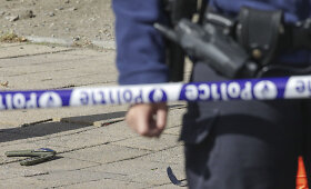 Briuselyje peiliu sužeisti du policininkai