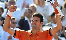 Novakas Džokovičius nepaliko vilčių Rafaeliui Nadaliui ir pateko į &bdquo;Roland Garros&ldquo; pusfinalį