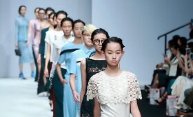 &bdquo;Li Kun&ldquo; 2016 m. pavasario-vasaros kolekcija