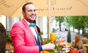 Pramogų pasaulio atstovai vakarą leido &bdquo;No Sugar&ldquo; terasos atidarymo vakarėlyje 