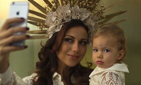 &bdquo;Tiulio fėjos&ldquo; garsių mamų ir dukrų fotosesijos užkulisiai