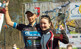 &bdquo;Juod&scaron;ilių pavasario&ldquo; kroso duatlone triumfavo sutuoktiniai Dolgovai