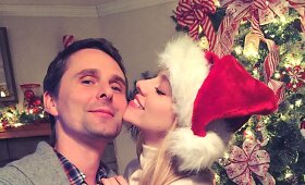 &bdquo;Muse&ldquo; grupės lyderis Matthew Bellamy ir modelis Elle Evans