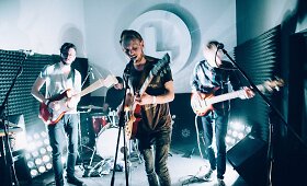 Rokerių &bdquo;Condor Avenue&ldquo; debiutinio mini albumo &bdquo;The Crown&ldquo; pristatymas