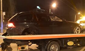 Vilniuje susidūrė du BMW automobiliai