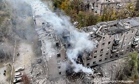Galinga rusų ataka Kryvyj Rihe: raketa pataikė į daugiabutį