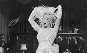 Aukcione parduodamos Marilyn Monroe suknelės