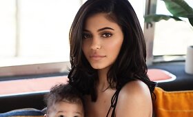 Kylie Jenner su pirmagime Stormi