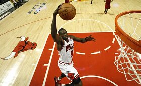 Čikagos &bdquo;Bulls&ldquo; klubas po pratęsimo įveikė Majamio &bdquo;Heat&ldquo;  krep&scaron;ininkus