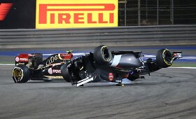 Estebano Gutierrezo avarija F-1 lenktynėse Bahreine