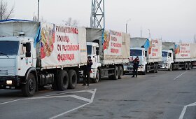 15-asis Rusijos &bdquo;humanitarinės pagalbos&ldquo; sunkvežimių konvojus atvyko į Ukrainos rytus