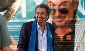 Komedija &bdquo;Denis Kolinsas&ldquo; su Alu Pacino
