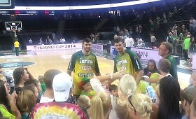 Darju&scaron;ą ir K&scaron;y&scaron;tofą Lavrinovičius palaiko sirgaliai 